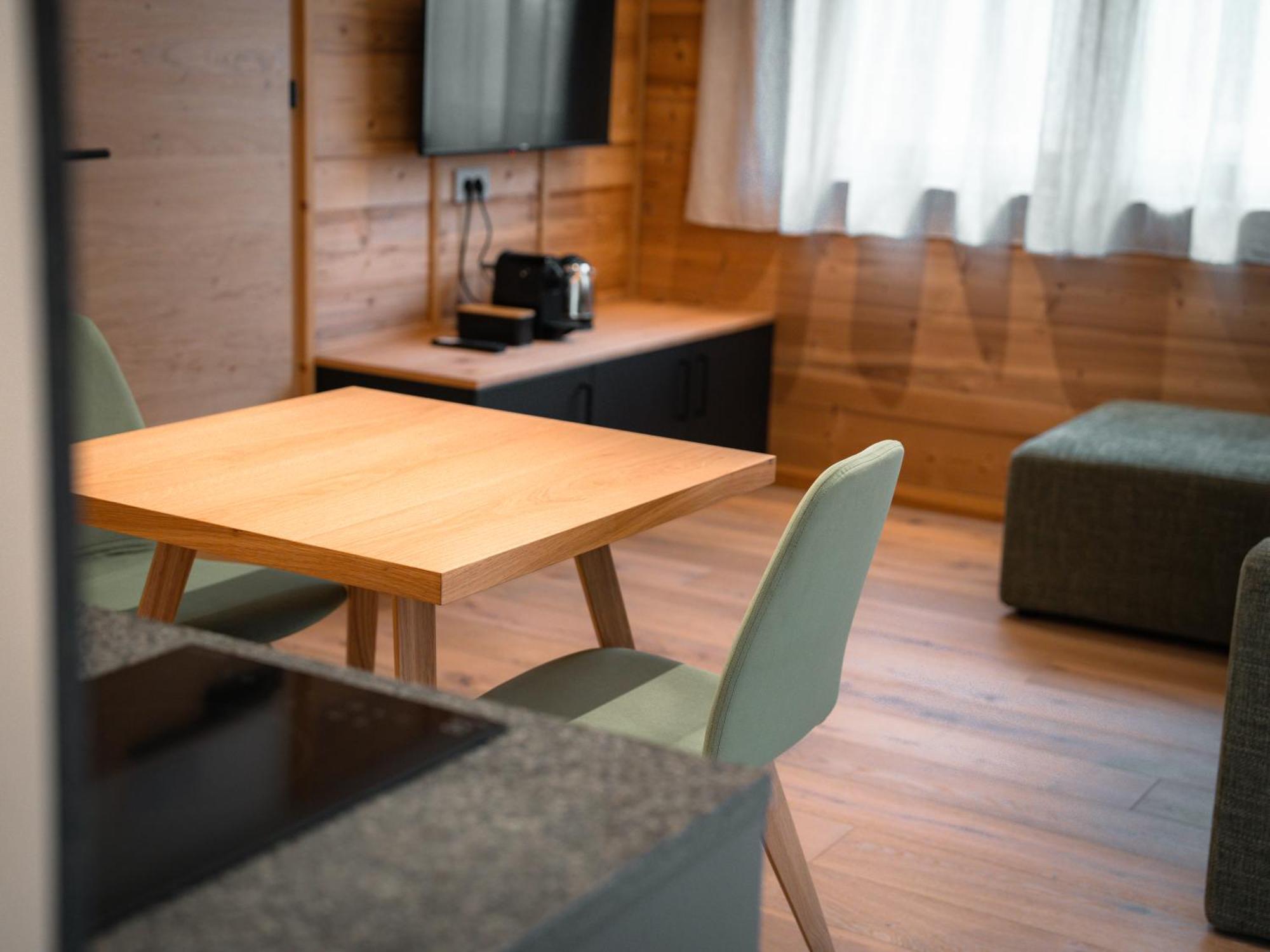 Vivi Suites & Spa - Boutique Guest House Molveno Buitenkant foto