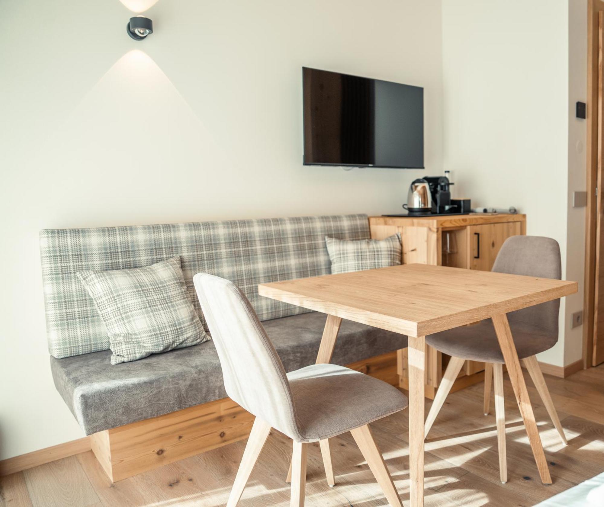 Vivi Suites & Spa - Boutique Guest House Molveno Buitenkant foto